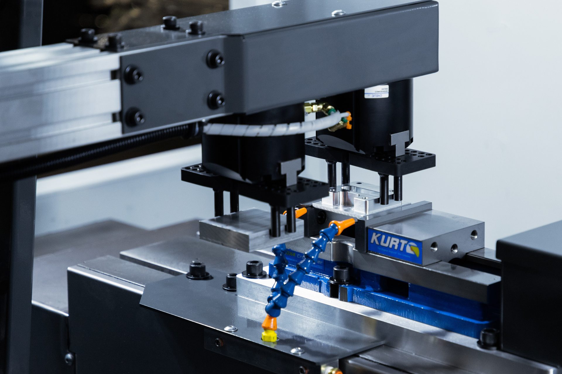 Mill Auto Parts Loader HAAS Automation UK Automatic Parts Loader